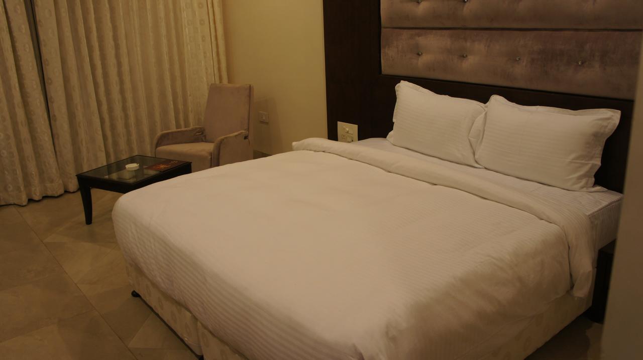 Hotel Ashish International Bhilai Dış mekan fotoğraf